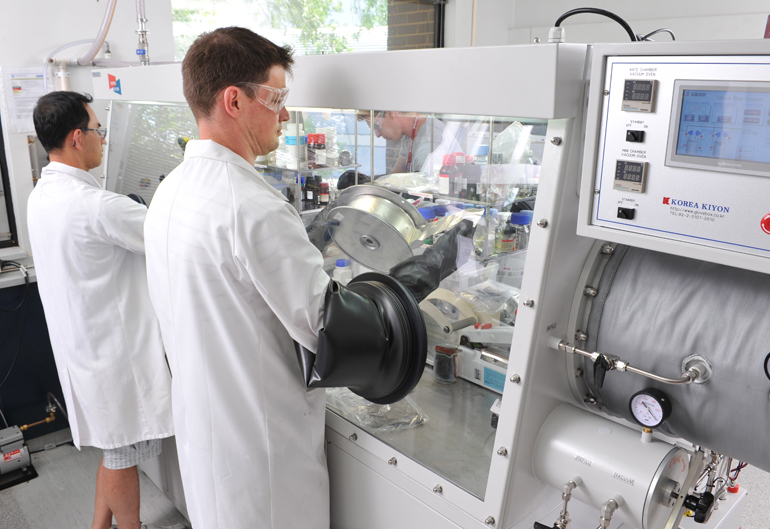 EA - lithium batteries