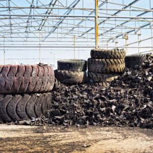 recycling old tyres into roads