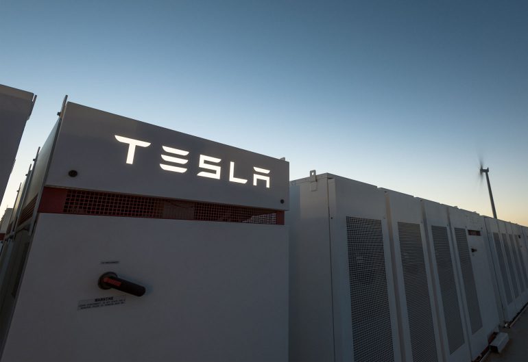 world's largest battery Tesla South Australia powerpack