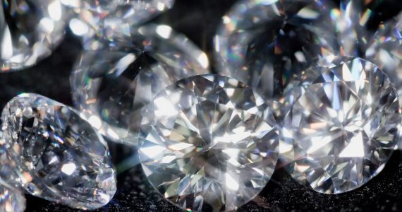 quantum tech superradiant nanodiamonds