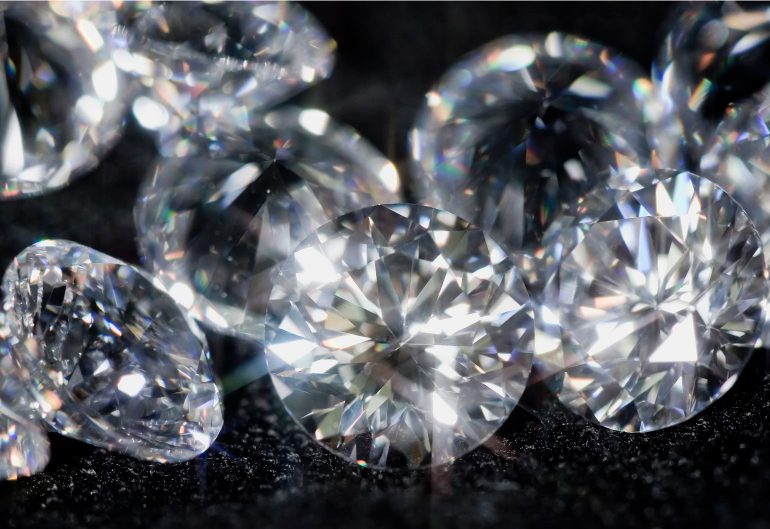 quantum tech superradiant nanodiamonds